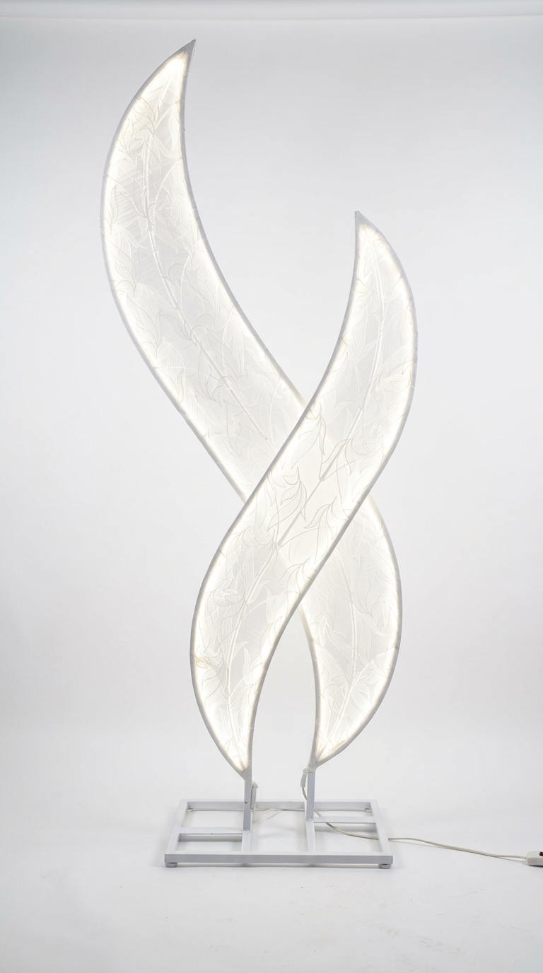 LED Twisted White Leaf Stand