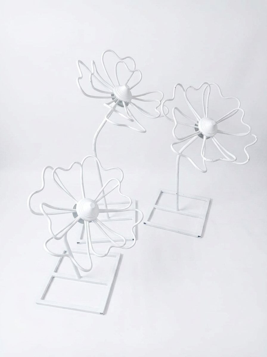 White Wire Flower Standee Set of 3