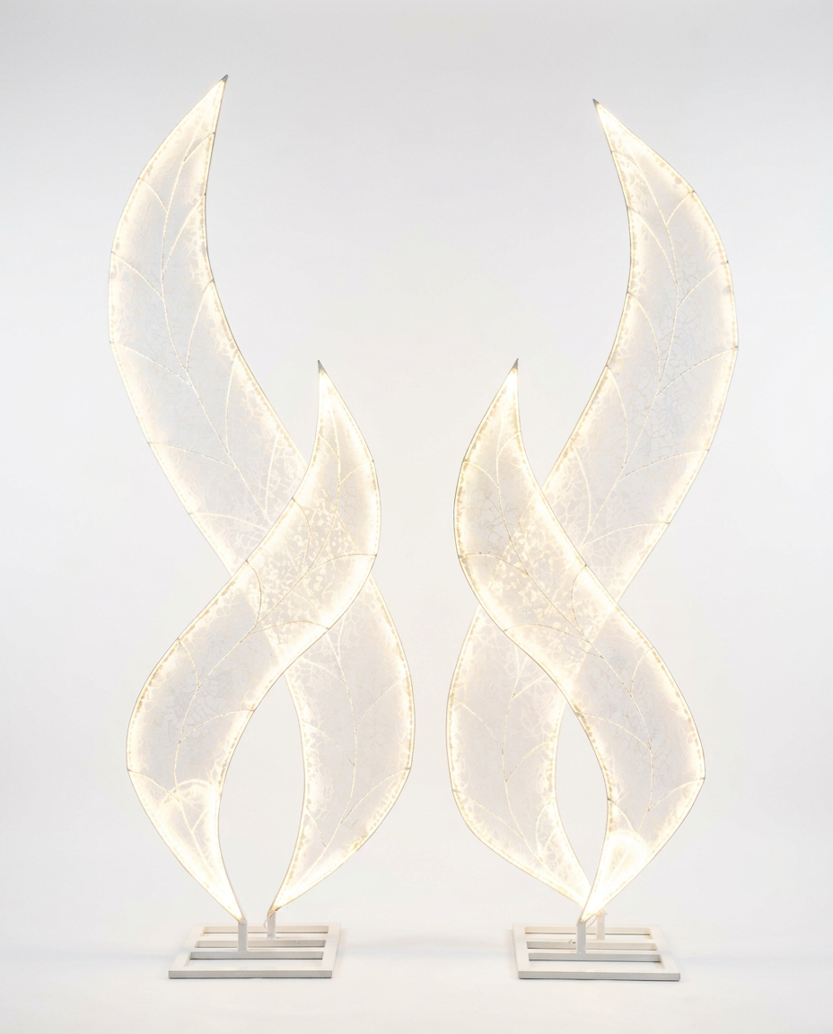 LED White Flame Leaf Standee Pair