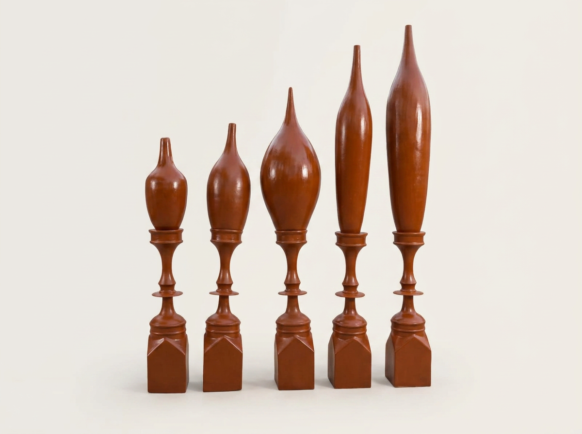 Rust Finial Pillar Row