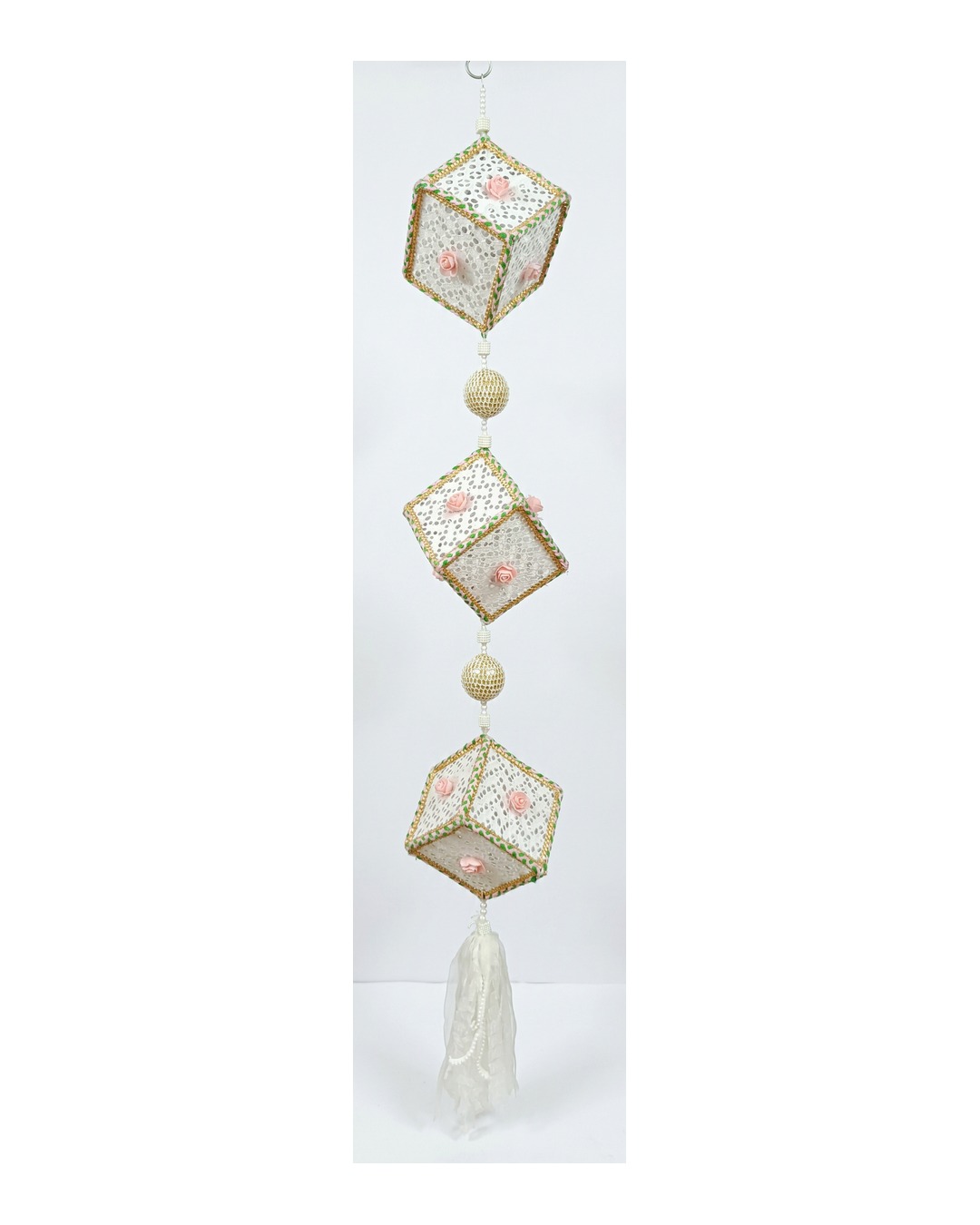 White Cube Mirror Latkan
