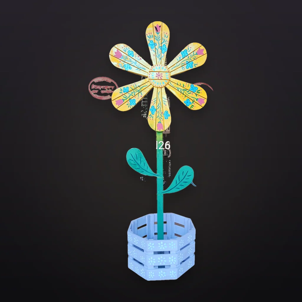 Painted Daisy Flower Stand Prop